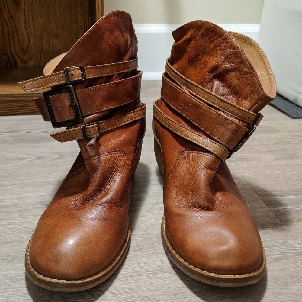 MIA Short Leather Boots